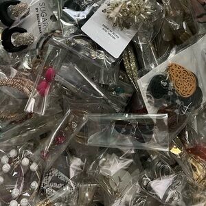 Vintage & Modern Earrings 50 Pairs